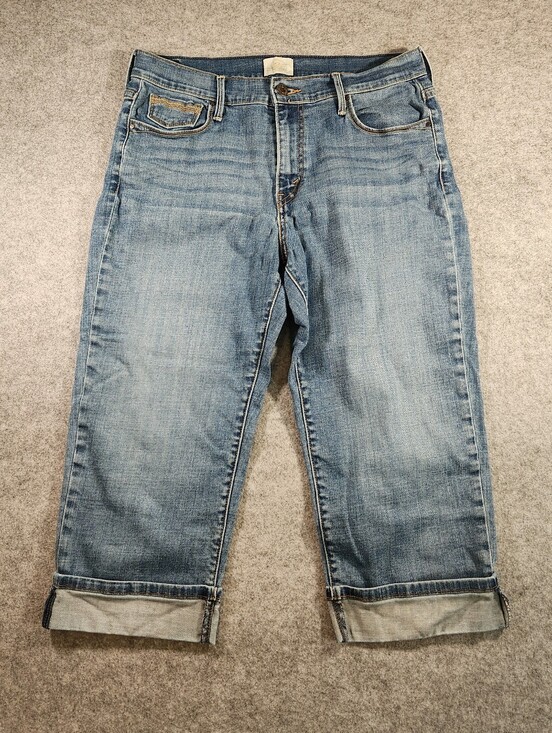 Levi's Denim - Levi's 515 Light Blue Cropped Capri Women's Jeans with Rolled Cuffs Size 10
